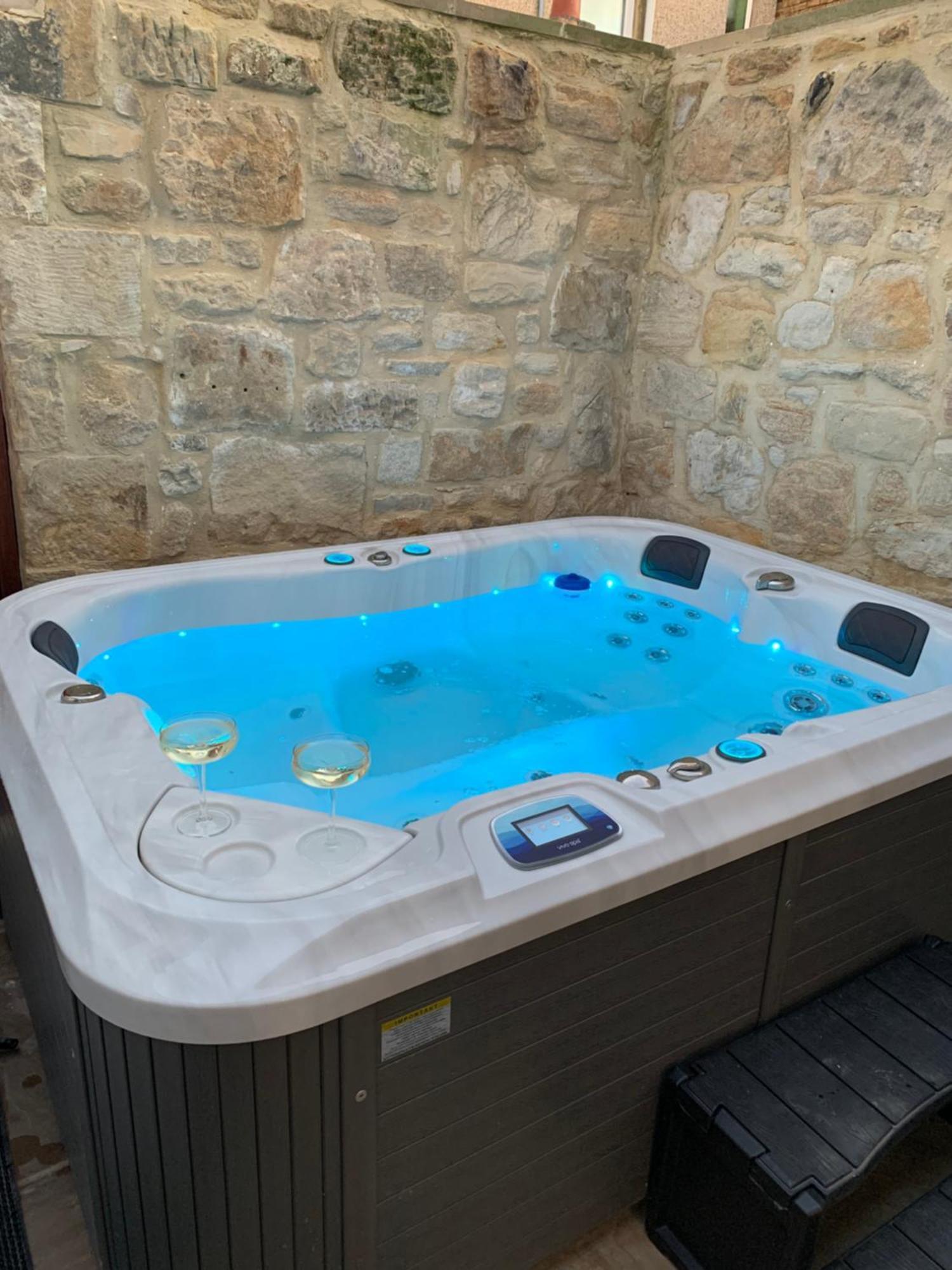Villa The Rockpool - Private Hot Tub And Sea Views Amble Exterior foto